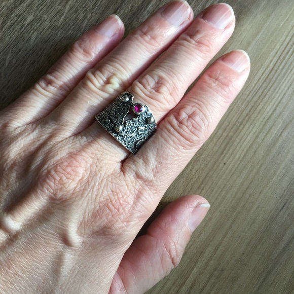 .925 Sterling Silver and Ruby Ring - Picture 2 of 8